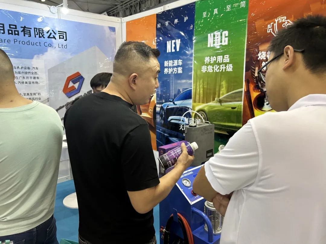 展会直击,广东lehu乐虎亮相第十届成都汽配展! 展会直击,广东lehu乐虎亮相第十届成都汽配展!